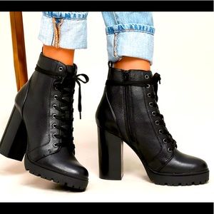 Steve Madden Black Leather Laurie Boots